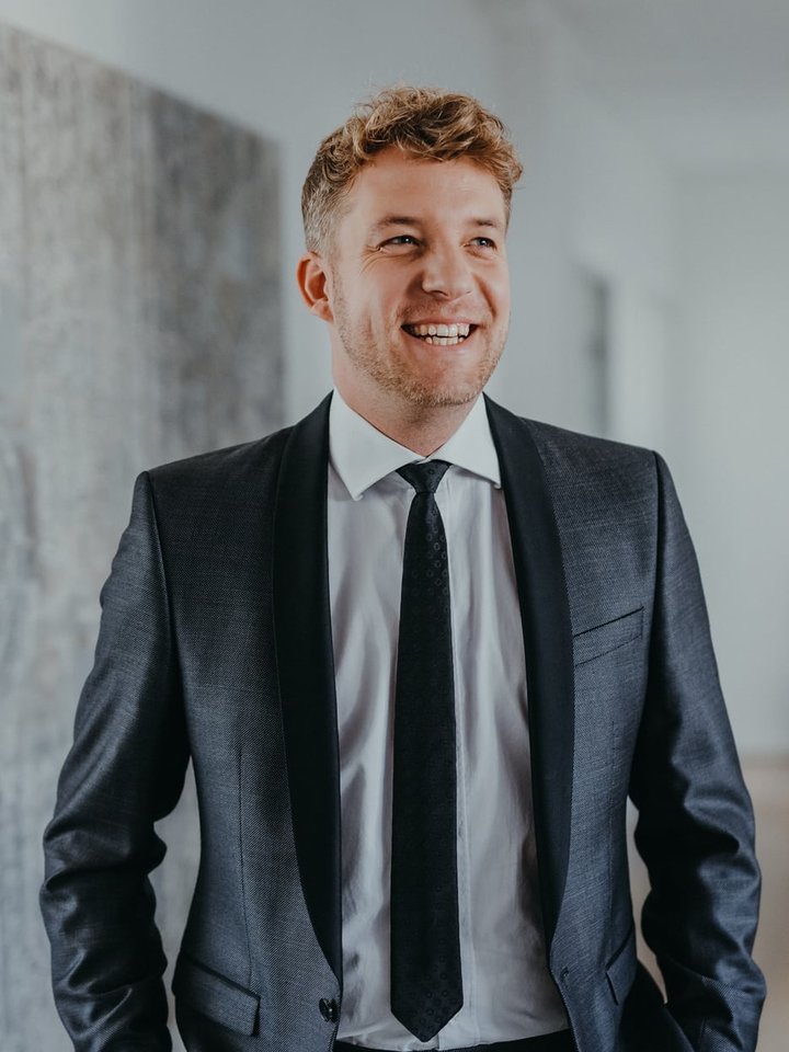 Sebastian Rath, Versicherungsmakler